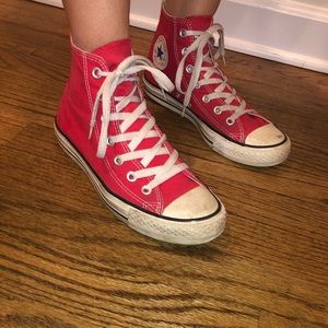 Women’s size 8 red converse